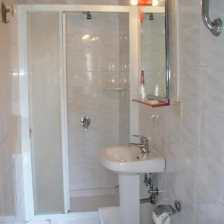 Hotel Azzurra 2*